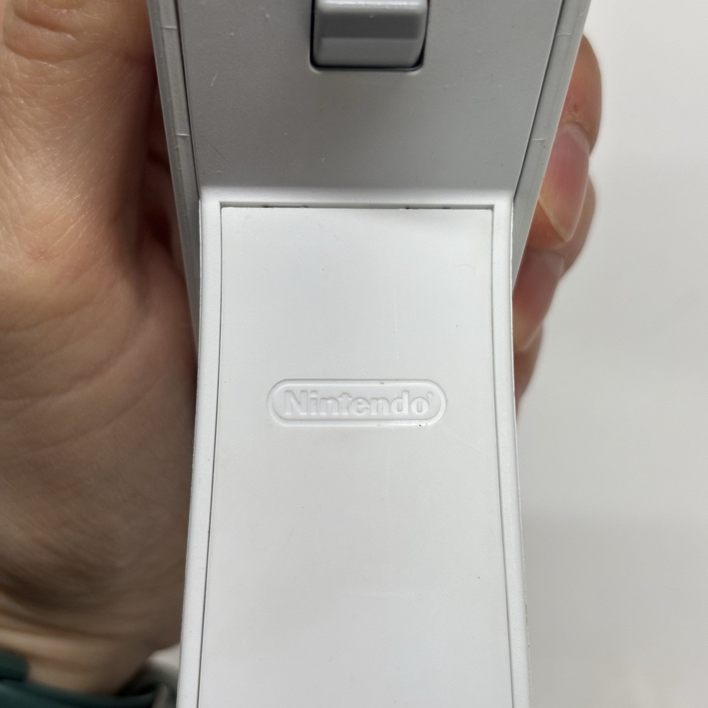 Authentic OEM Nintendo Wii Zapper Gun RVL-023 Tested Working - Picture 7 of 8